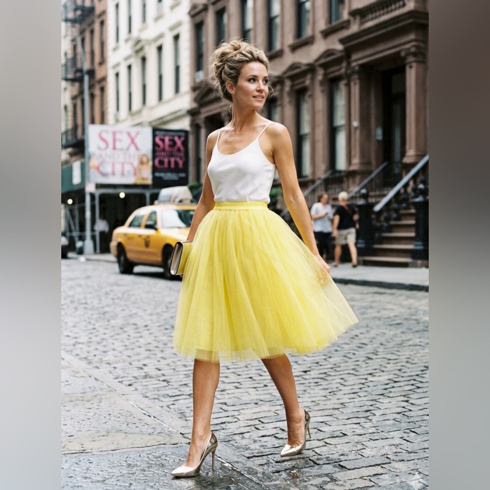 ICONIC Carrie Bradshaw Style 5-Layer Tulle Skirt Yellow SATC Vibes Small